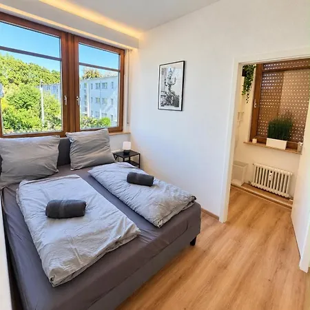 Appartement Gruppenwohnung Nahe Cannstatter Wasen